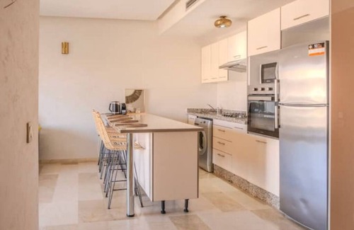 Daoudiate Apartment | Luxury Oasis : 2 Bedroom Pool & Balcony