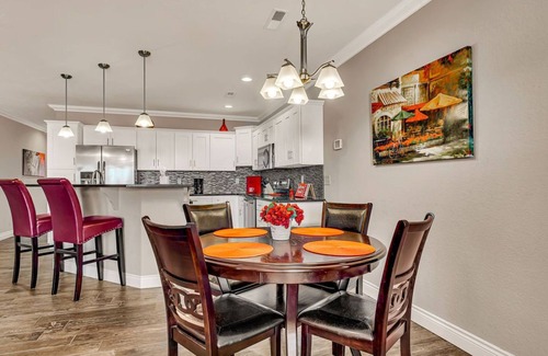 Indian Point Condo | Luxury Oasis Condo, Labor Day Open, Large Deck with Beautiful Lake Views, Free Daily Tickets!