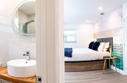 Poinciana Park Hotel | Luxury Oasis in Fort Lauderdale