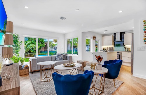 The Roads House | Luxury Oasis