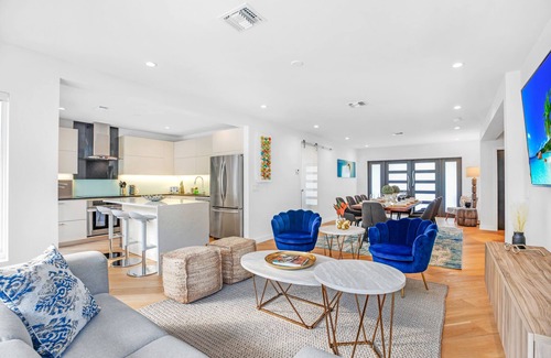 The Roads House | Luxury Oasis