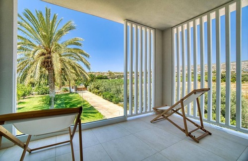 Pegeia Villa | Luxury Oasis Villa - Four Bedroom Villa, Sleeps 8