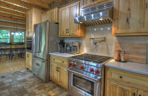 Mineral Bluff Cabin | Luxury Oasis w/Waterfall Pool & Sauna - Sleeps 20