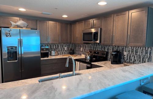 Ocean View Halifax Estates Condo | Luxury Oceanfront Condo in Daytona Beach Shores with Gorgeous Views! 4BR, 3BA