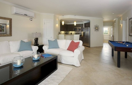 Dover Apartment | Luxury Oceanfront Condo with Pool - Sapphire 313