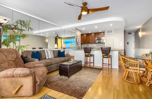 Kihei Condo | Luxury Ocean Front Living - 180 Degree Direct Ocean View - Best in Kihei
