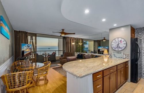 Kihei Condo | Luxury Ocean Front Living - 180 Degree Direct Ocean View - Best in Kihei