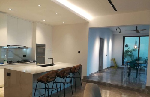 Lingshui House | Luxury ocean view apartment with big roof terrace