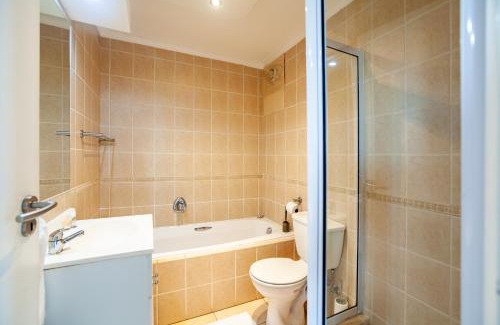 Bloubergstrand Apartment | Luxury Ocean View Beachfront 2 bed apartment -206 The Waves, Blouberg, Cape Town