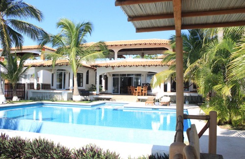 Carrizalillo House | Luxury Oceanfront Home – Huge Infinity Pool
