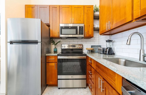 Napili Condo | Luxury Oceanfront Studio at Napili Shores, View of Lanai and Molokai A203