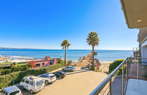 Capitola House | Luxury Oceanside Dream – Steps to Capitola Beach