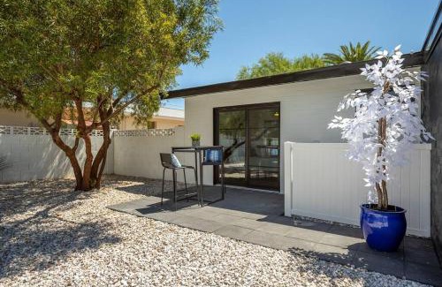 Park Scottsdale Seven Villa | Luxury Old Town Scottsdale Oasis W/Pool (Sleeps 9)
