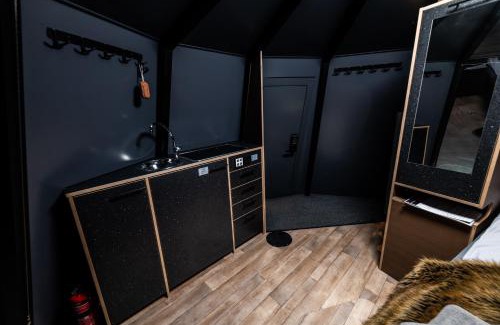 Rovaniemi Apartment | Luxury Olkkalake hut