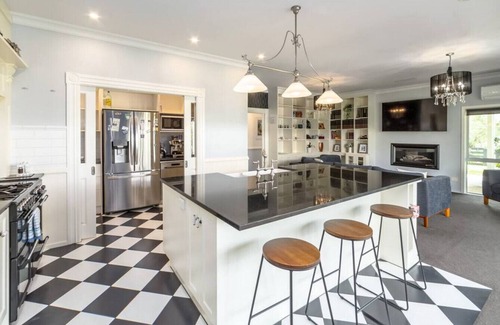 Martinborough House | Luxury On Maple, Martinborough