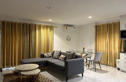 Labone Apartment | Luxury one bed at Green Wood