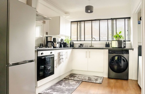 Charlton Apartment | Luxury one bed flat in Greenwich/Charlton