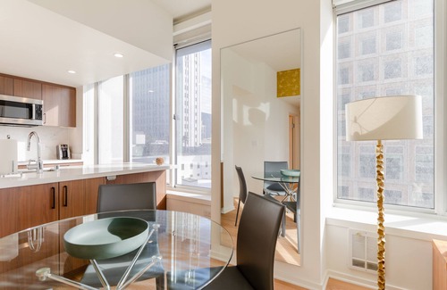 Downtown San Francisco Apartment | Luxury One Bedroom with Resort Amenities in SoMa