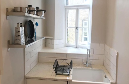 Redcliffe Apartment | Luxury One Bedroom Chelsea Apartment