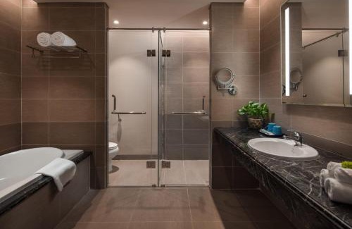 Son Tra Apartment | Luxury One or Two Bedroom at 120 Vo Nguyen Giap - My Khe beach - Altara Buidding