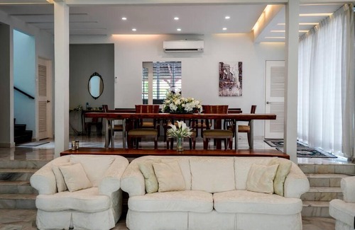 Petaling Jaya Villa | Luxury One Villa - In the heart of Petaling Jaya