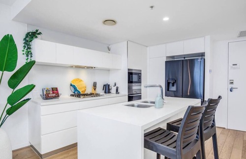 Broadbeach Apartment | Luxury Oracle Stay Ocean Views 2BR Lvl23
