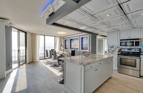 Panama City Beach Condo | Luxury Panama City Beach Condo w/Boat Slip!