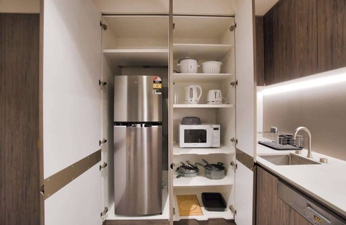 Adelaide Central Business District Apartment | Luxury Parisian Paradise - Gym - BBQ