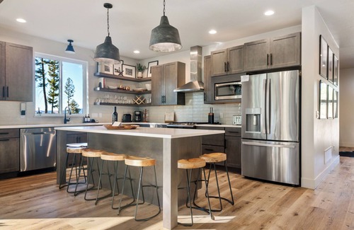 Philipsburg House | Luxury, Peaceful Family Getaway! Ski, Hike, Fish