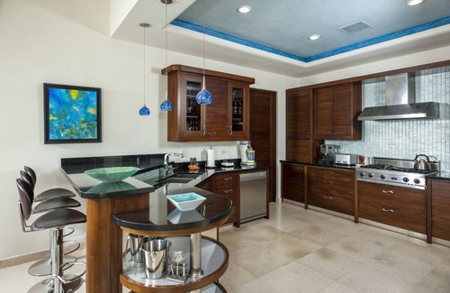 Pedregal Villa | Luxury Pedregal Villa Sebastian, 4th Night Free, Chef, Concierge!