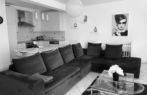Gare Apartment | LUXURY PENTHOUSE APARTMENT WITH 3 Balconies -2 BEDROOMS & PETRUS VIEW