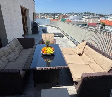 Old Town Apartment | Luxury PENTHOUSE at the Historical Centre Parking