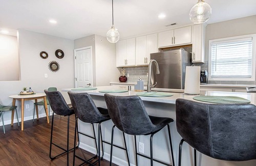 Lower East Side Apartment | Luxury Penthouse, Best Location, Free Parking