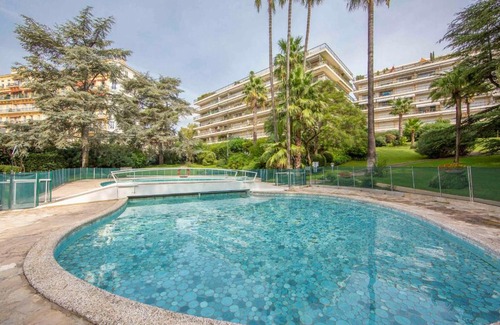 La Croix des Gardes House | Luxury penthouse breathtaking sea view 200m2 terrace in the Cannes center