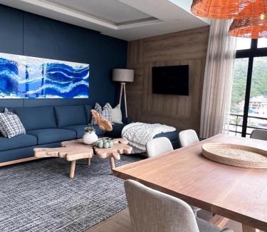 Herolds Bay Apartment | Luxury Penthouse in Herolds Bay - Newly Refurbished