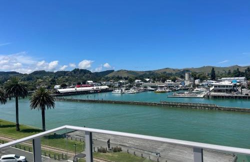 Gisborne Apartment | Luxury Penthouse