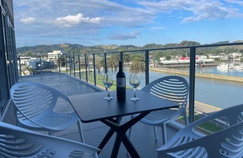 Gisborne Apartment | Luxury Penthouse