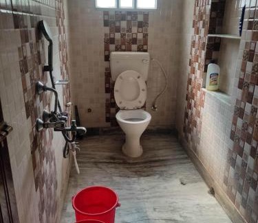 Mukundapur Apartment | Luxury penthouse on budget