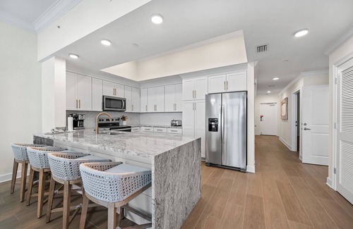 Gulf Shores Condo | Luxury Penthouse-Phoenix Gulf Shores 2-Direct Beachfront-Lazy River