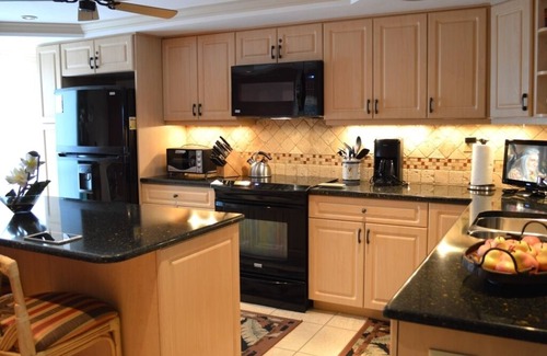 Sanibel Condo | Luxury Penthouse Pointe Santo Condo with Private Roof Deck