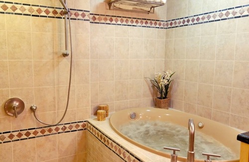 Sanibel Condo | Luxury Penthouse Pointe Santo Condo with Private Roof Deck