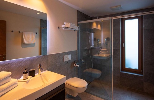 Westendorf Apartment | Luxury Penthouse, roof terrace, pool, at the golf course, PURE Resort Westendorf
