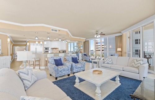 Gulf Shores Condo | Luxury Penthouse Style Condo Oceania 2