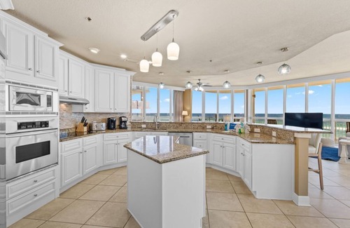 Gulf Shores Condo | Luxury Penthouse Style Condo Oceania 2