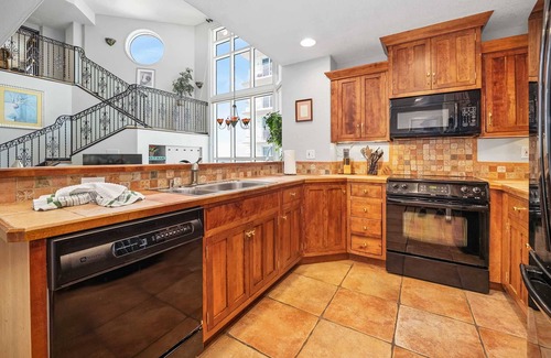 Brush - Stewarts Condo | Luxury Penthouse 3BR Villa Direct Oceanfront Wyndham Ocean Walk Resort Daytona Beach | 1901