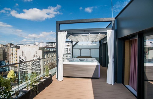 Srodmiescie Apartment | Luxury penthouse with Jacuzzi and partial sea view
