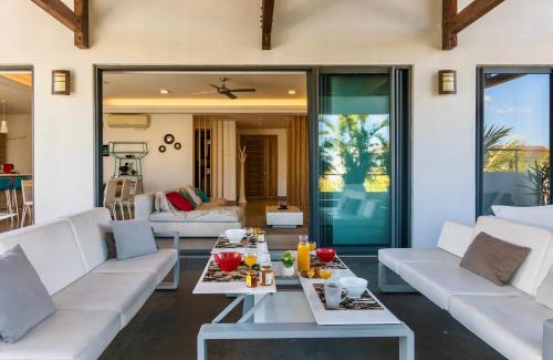 Mont Choisy Apartment | Luxury Penthouse with Jacuzzi, 2 min to Beach