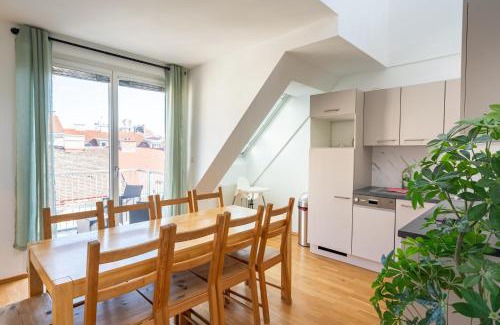 Favoriten Apartment | Luxury Penthouse with Rooftop Terrace