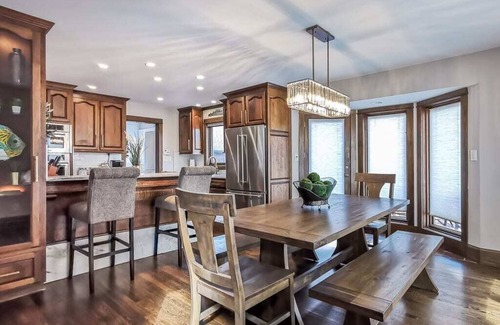 West Plaza House | Luxury Plaza House. Amazing Property.