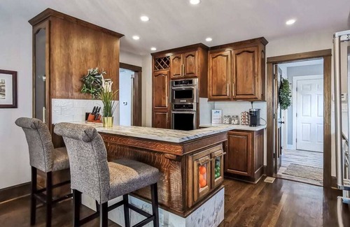West Plaza House | Luxury Plaza House. Amazing Property.